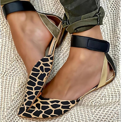 Chic Orthopedic Sandals with Unique Design